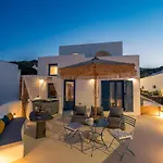 Pezoula Traditional House With Sunrise View