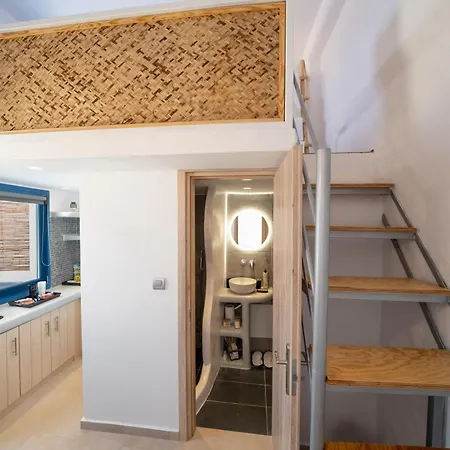 Pezoula Traditional House With Sunrise View