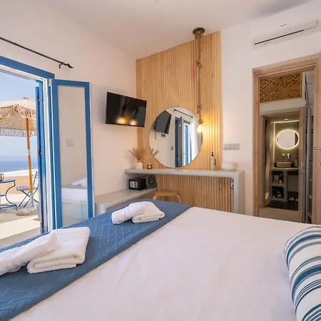 Pezoula Traditional House With Sunrise View * Imerovigli (Santorini)