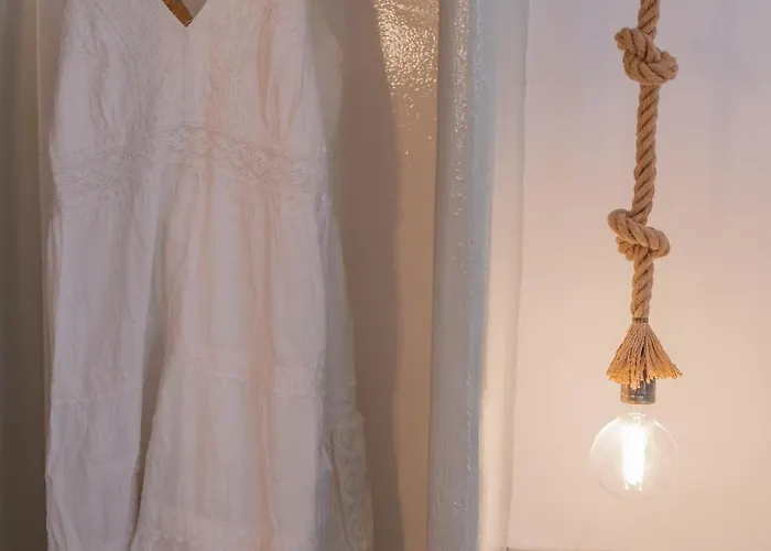 Gæstehus Pezoula Traditional House With Sunrise View